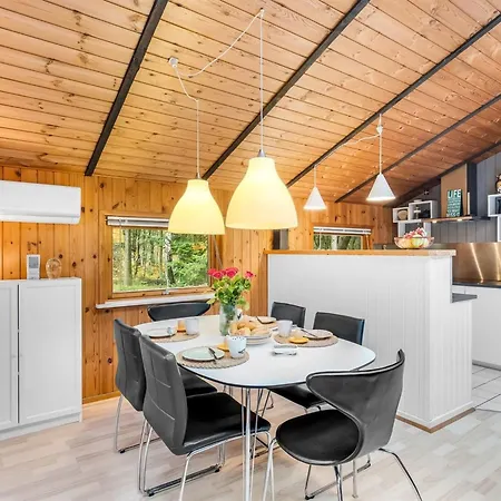 Marthine - 650m To The Inlet By Interhome *