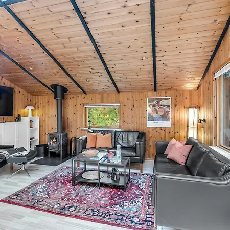 Marthine - 650m To The Fjord By Interhome Semesterbostad